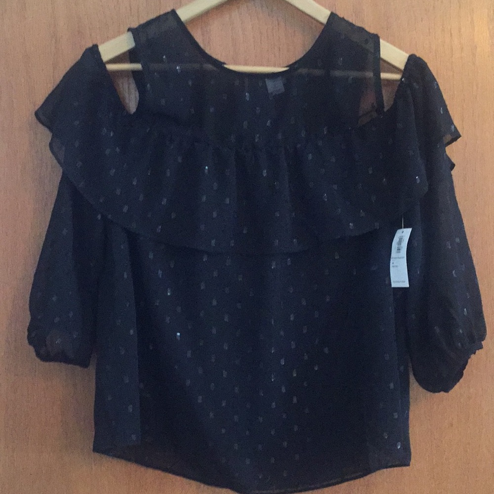 Petite M cold shoulder shirt